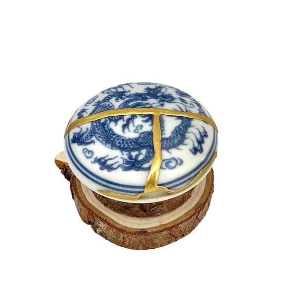 Kintsugi Chinese Porcelain Dragon 5-Claw Blue White Box Gold Crack Growth Gift - Picture 8 of 16